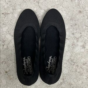 Skechers Women's Black Knit Flats